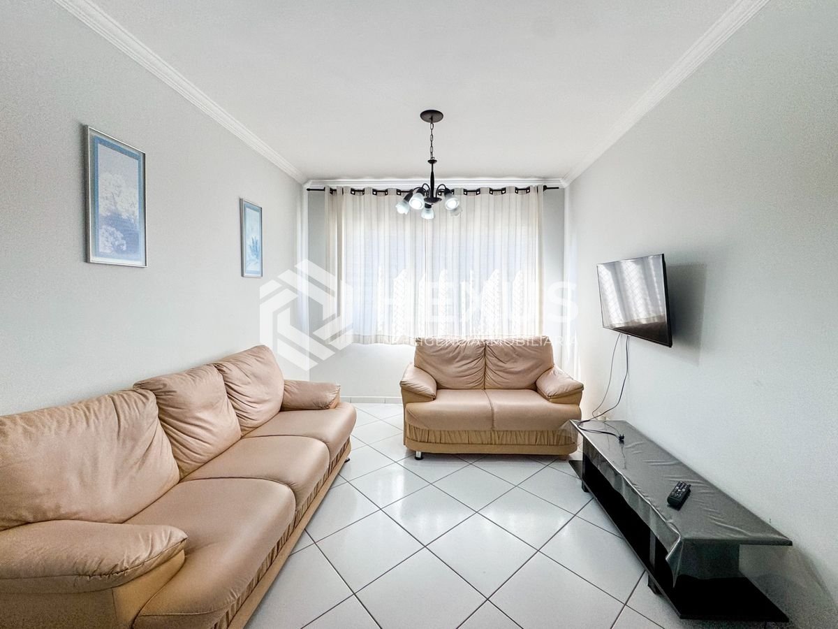Foto 3 de Apartamento a 1 quadra da praia nas Pitangueiras, Guarujá