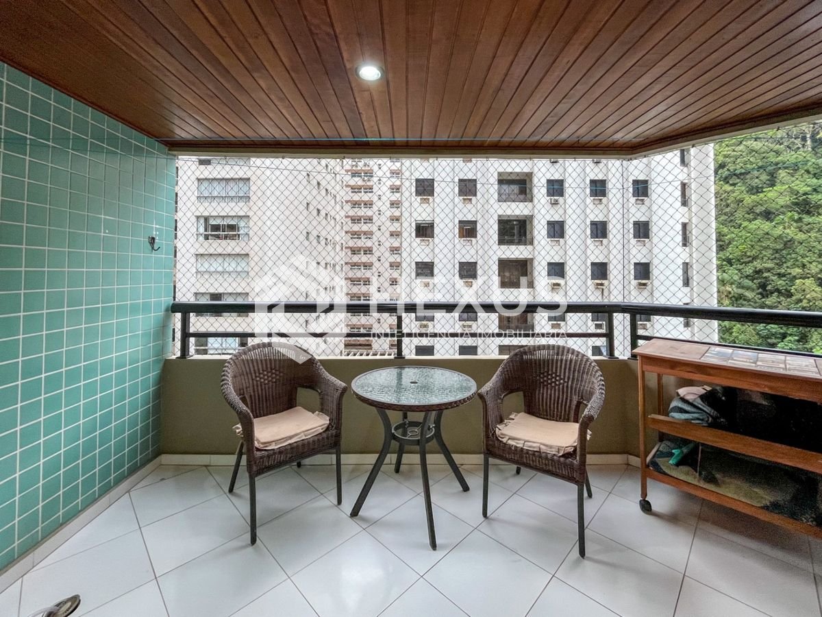 Foto 4 de Apartamento com varanda vista mar e lazer nas Pitangueiras, Guarujá