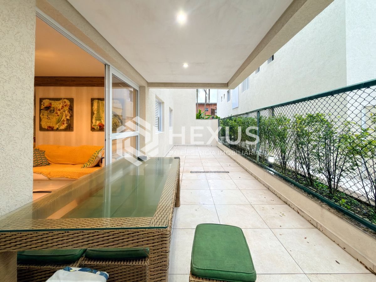 Foto 3 de Apartamento garden reformado com varanda gourmet e lazer na Enseada, Guarujá