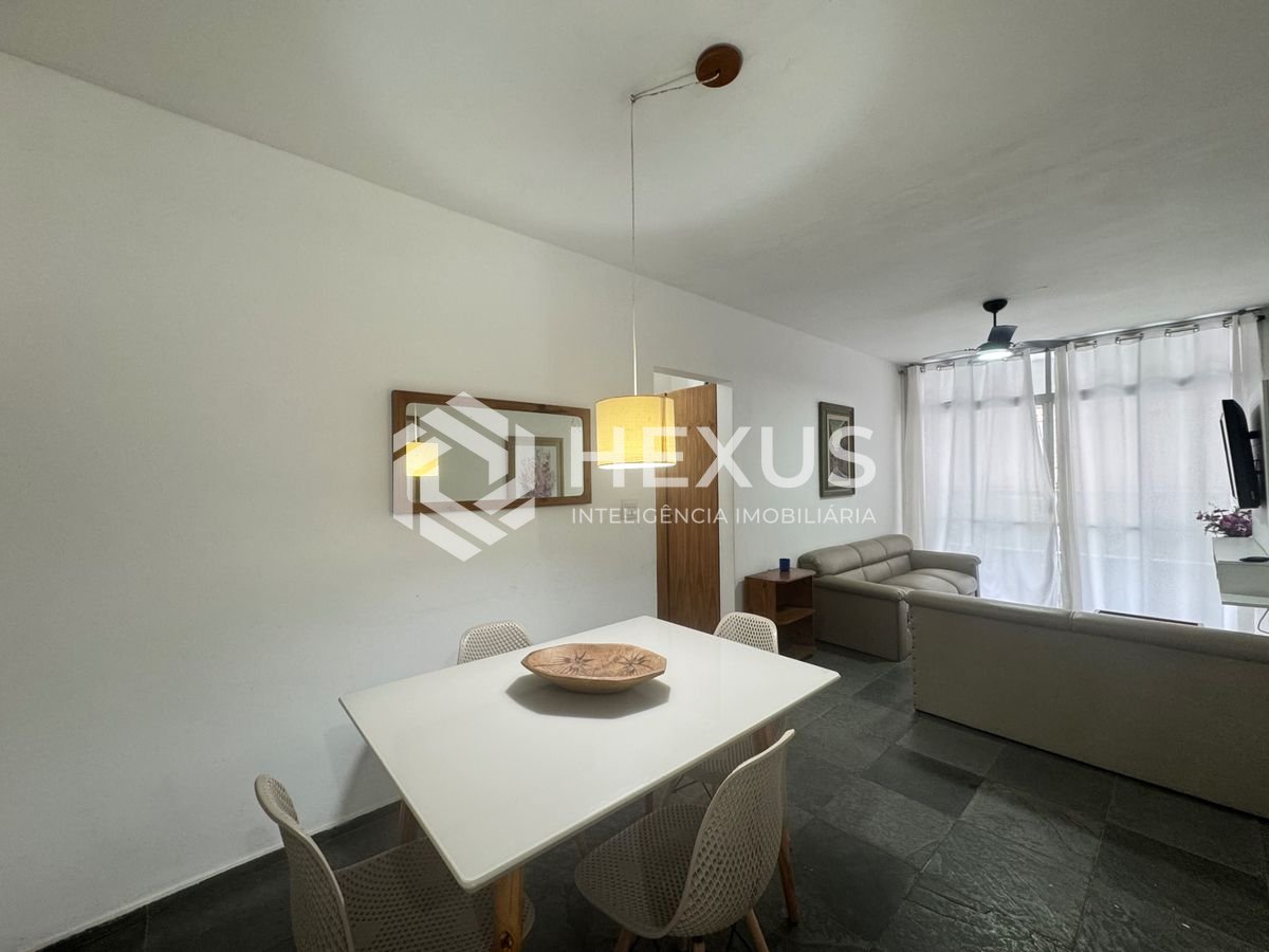 Foto 3 de Apartamento com varanda na beira mar da praia na Enseada, Guarujá