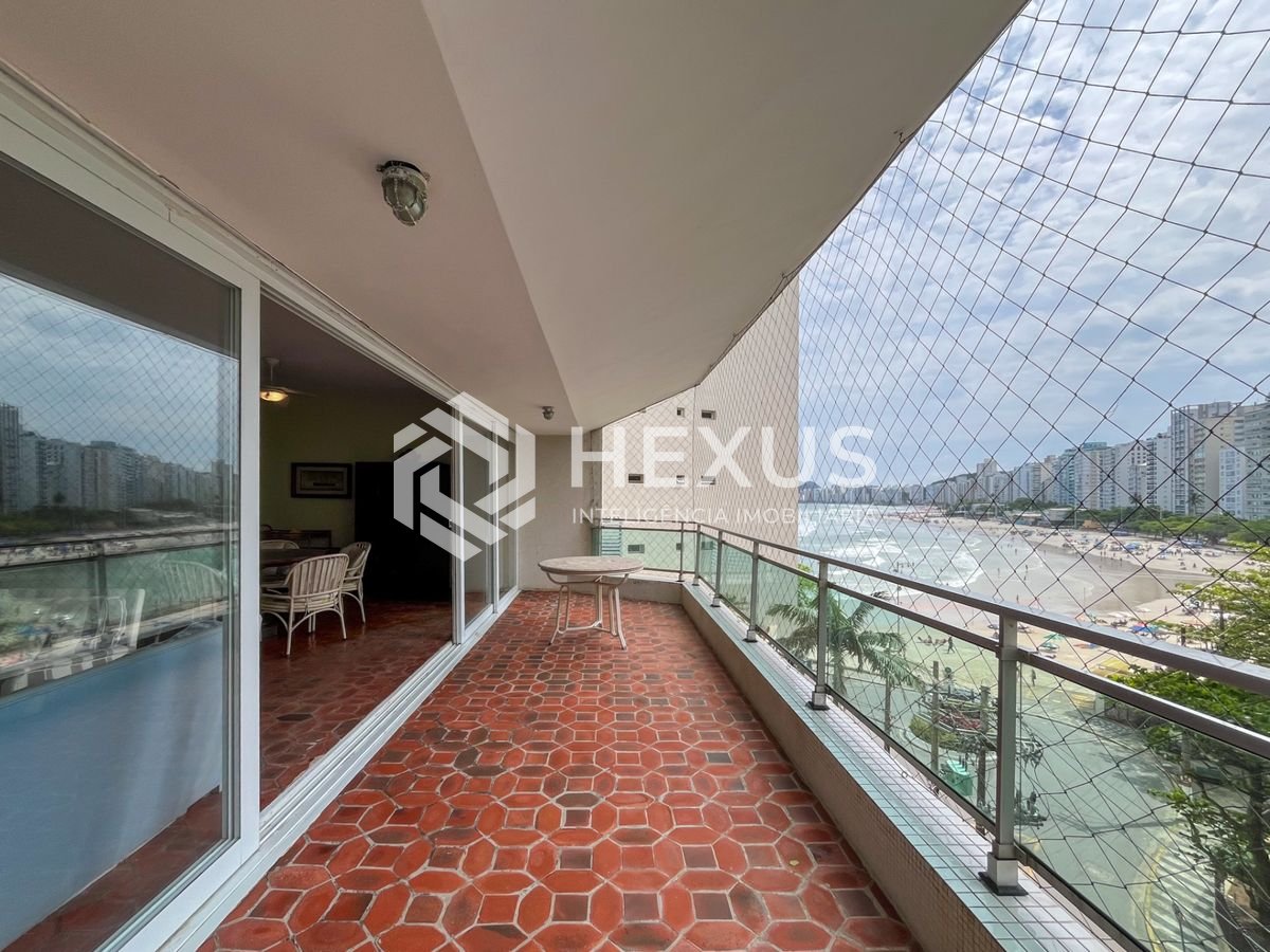 Apartamento com varanda vista mar na beira mar da praia nas Pitangueiras, Guarujá
