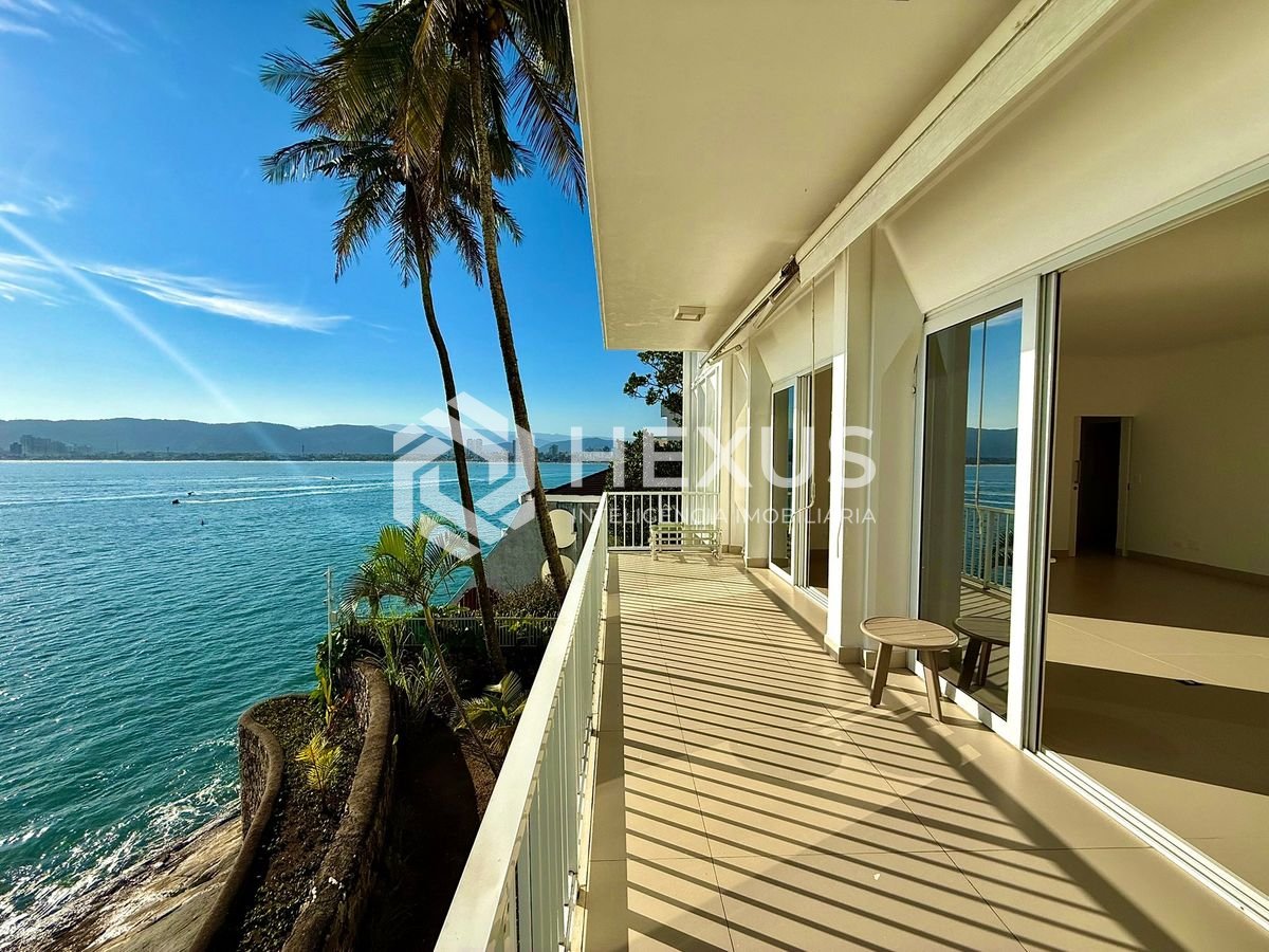 Foto 3 de Apartamento reformado frente mar com varanda vista mar e lazer na região do Tortugas na Enseada, Guarujá