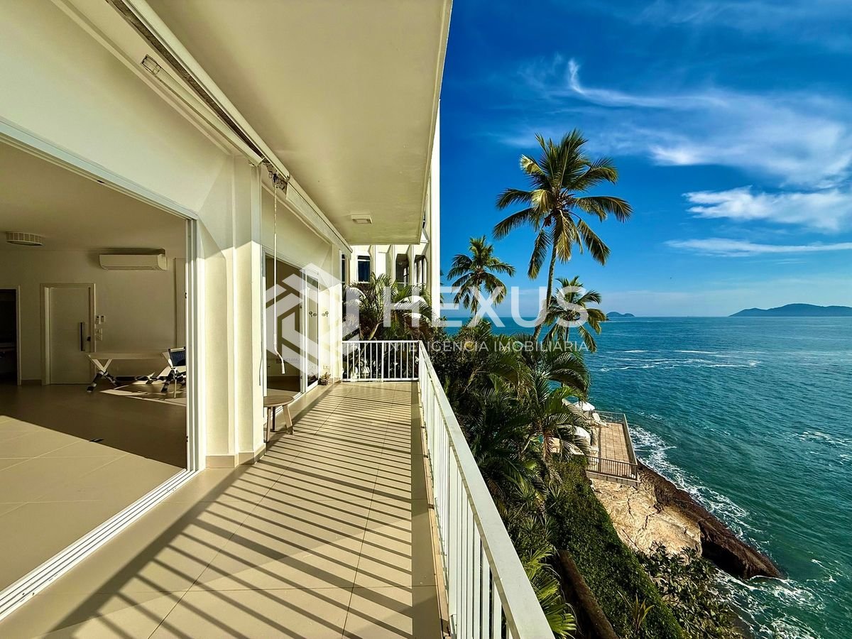 Foto 4 de Apartamento reformado frente mar com varanda vista mar e lazer na região do Tortugas na Enseada, Guarujá