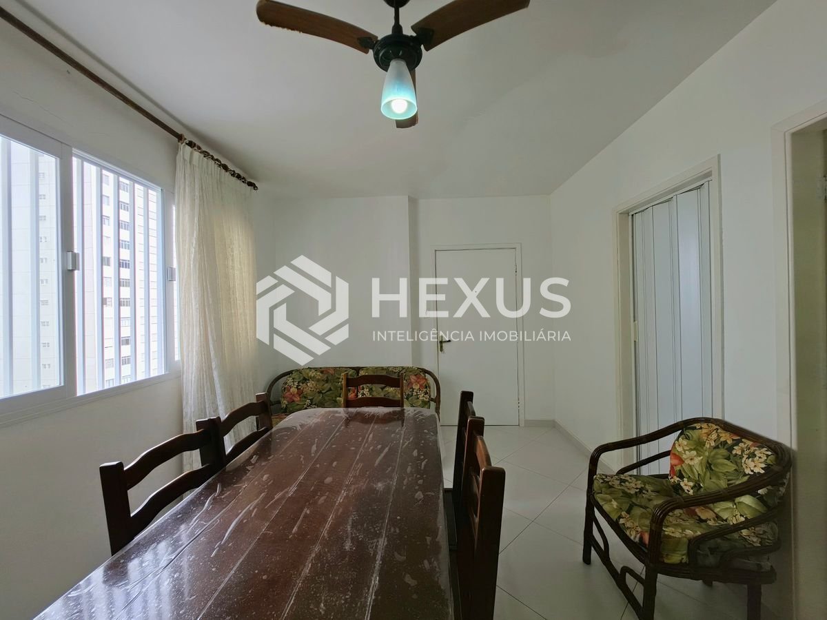 Foto 3 de Apartamento a 1 quadra da praia na região da Barra Funda nas Pitangueiras, Guarujá