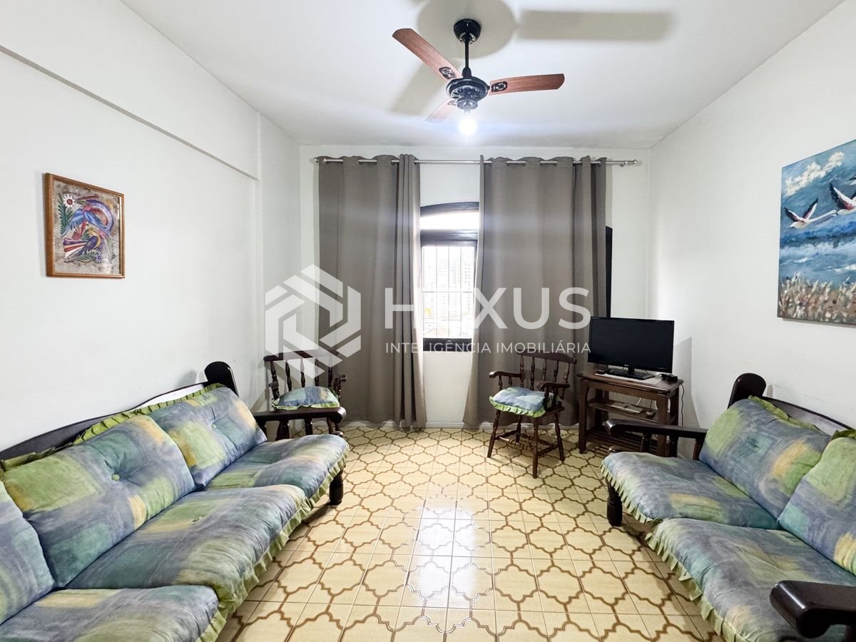 Foto 5 de Apartamento reformado a 300m da praia nas Pitangueiras, Guarujá