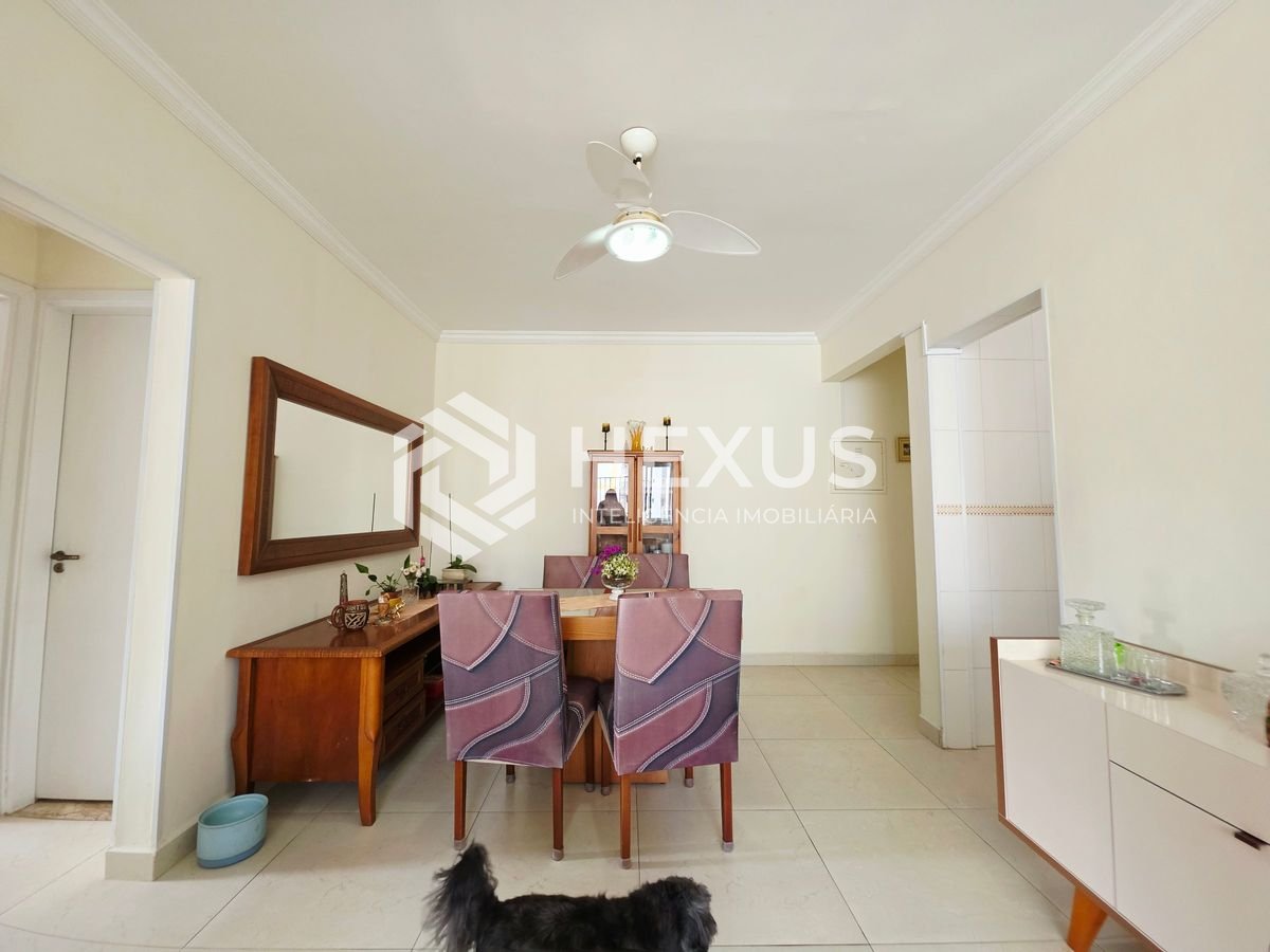 Foto 4 de Apartamento reformado a 2 quadras da praia nas Pitangueiras, Guarujá