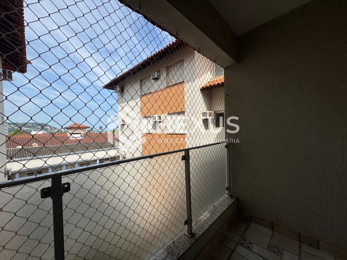 Foto 4 de Apartamento com varanda vista mar e lazer a 300m da praia na Enseada, Guarujá