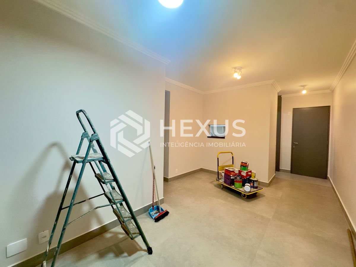 Foto 4 de Apartamento reformado com varanda e lazer na Enseada, Guarujá