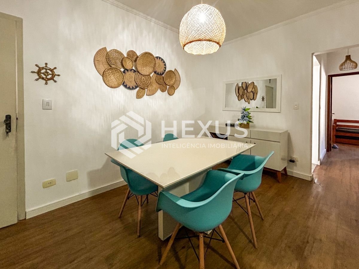 Foto 4 de Apartamento com varanda e lazer a 200m da praia no Jardim Astúrias, Guarujá