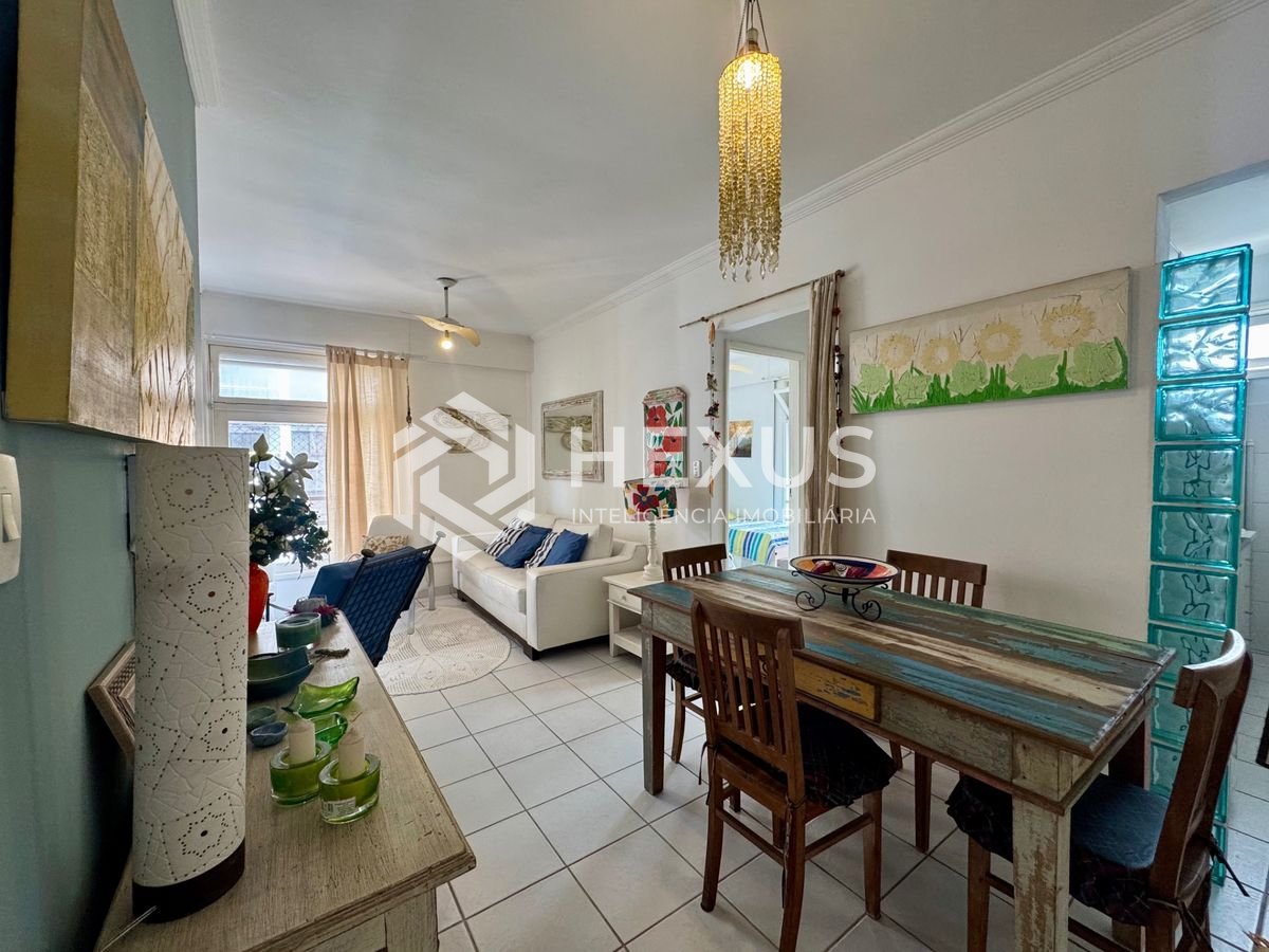 Foto 5 de Apartamento reformado a 1 quadra da praia nas Pitangueiras, Guarujá