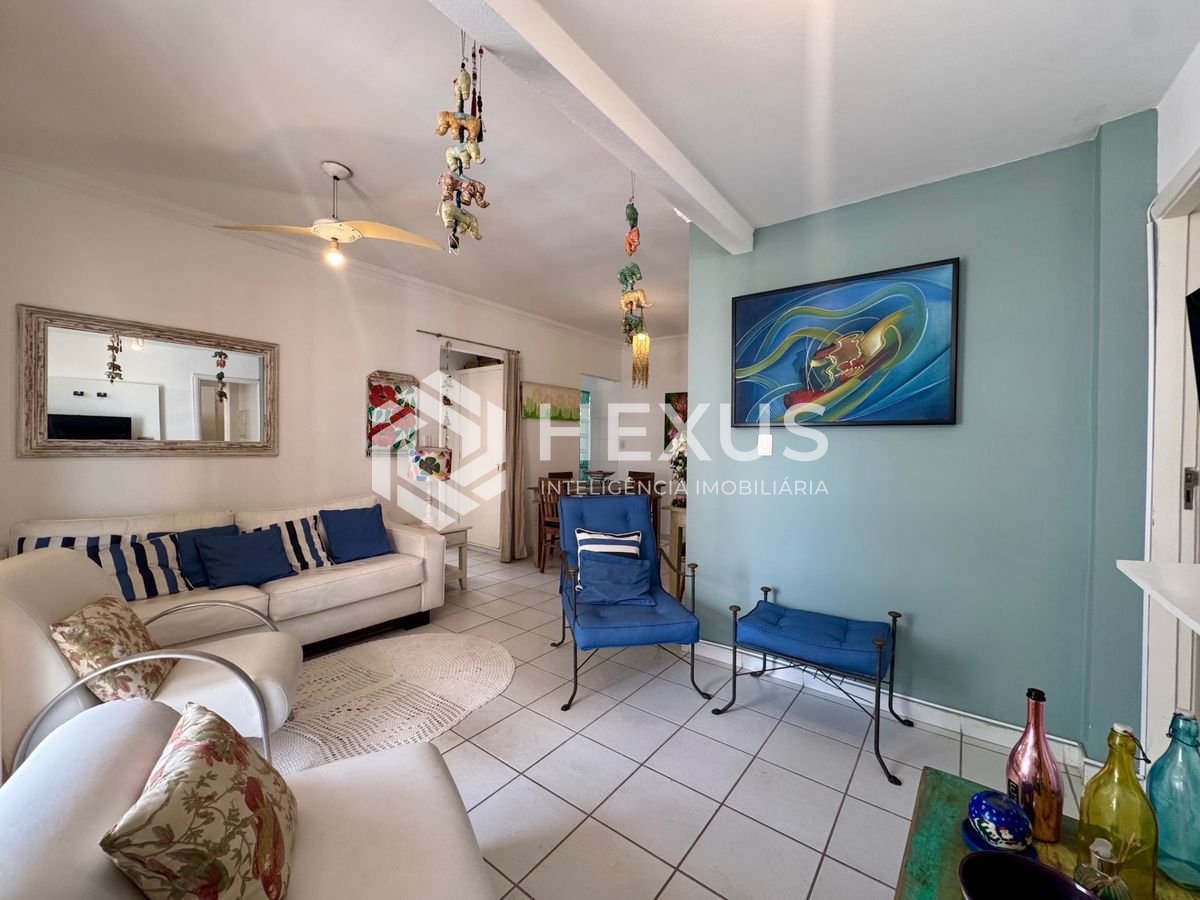 Foto 4 de Apartamento reformado a 1 quadra da praia nas Pitangueiras, Guarujá