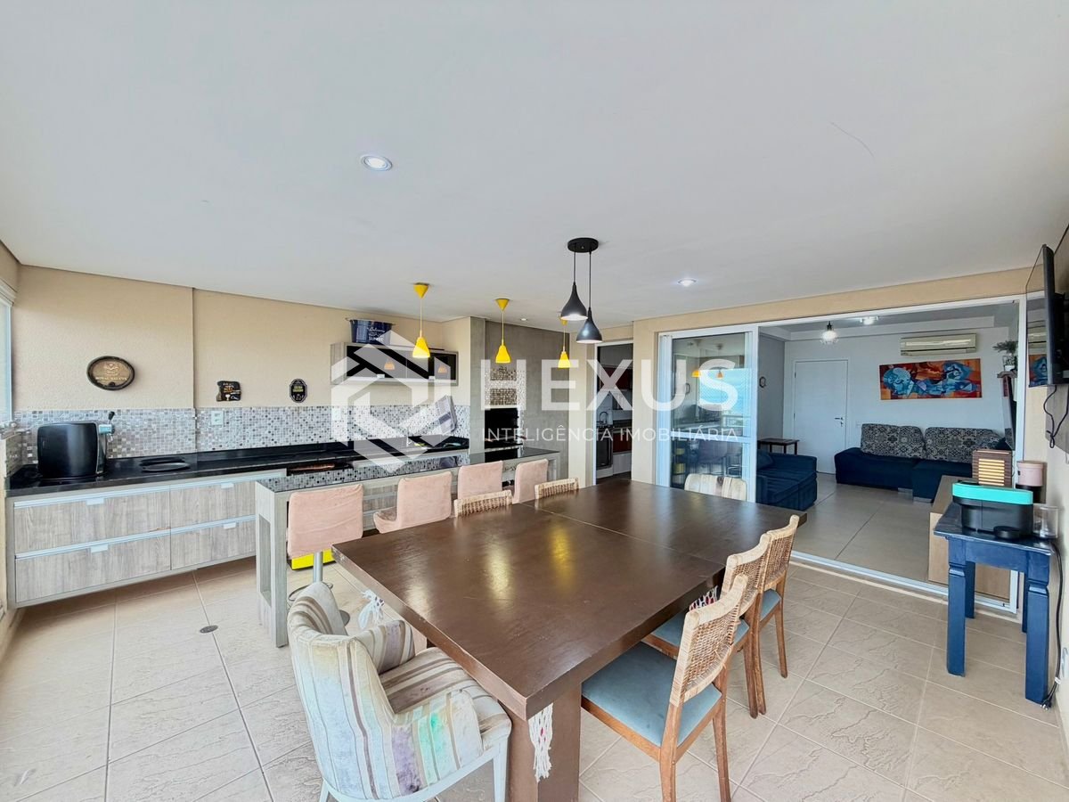 Foto 3 de Apartamento com varanda gourmet vista mar e lazer na Enseada, Guarujá