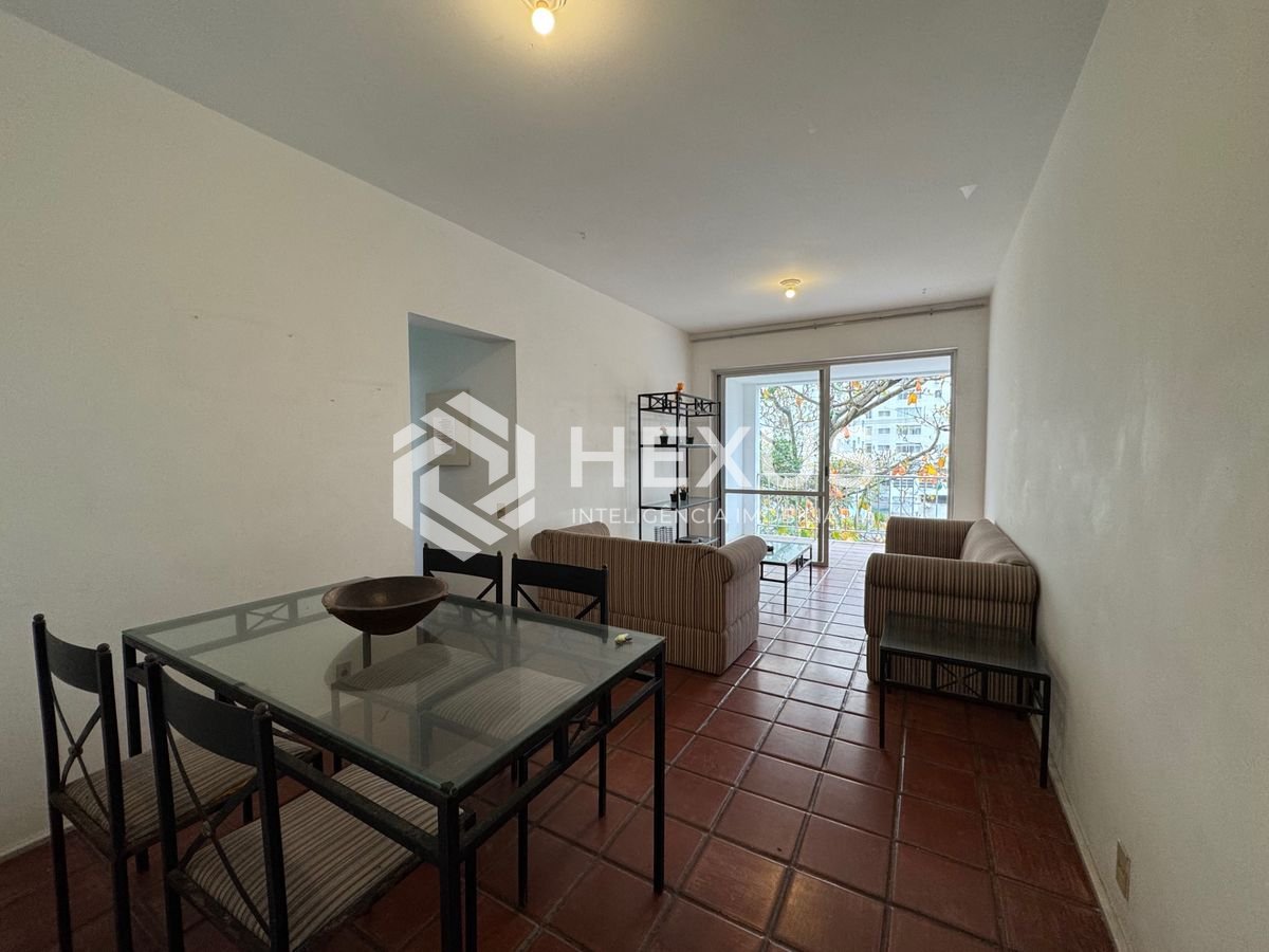 Apartamento em Pitangueiras — foto 1