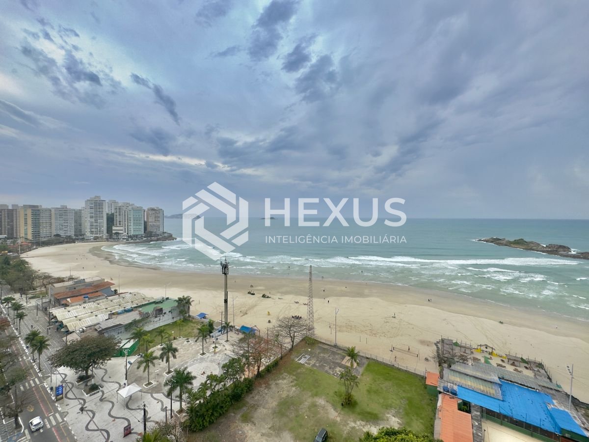 Foto 5 de Apartamento reformado frente mar com varanda vista mar e lazer nas Pitangueiras, Guarujá
