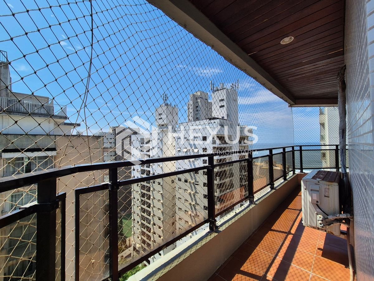Foto 3 de Apartamento com varanda vista mar e lazer nas Pitangueiras, Guarujá