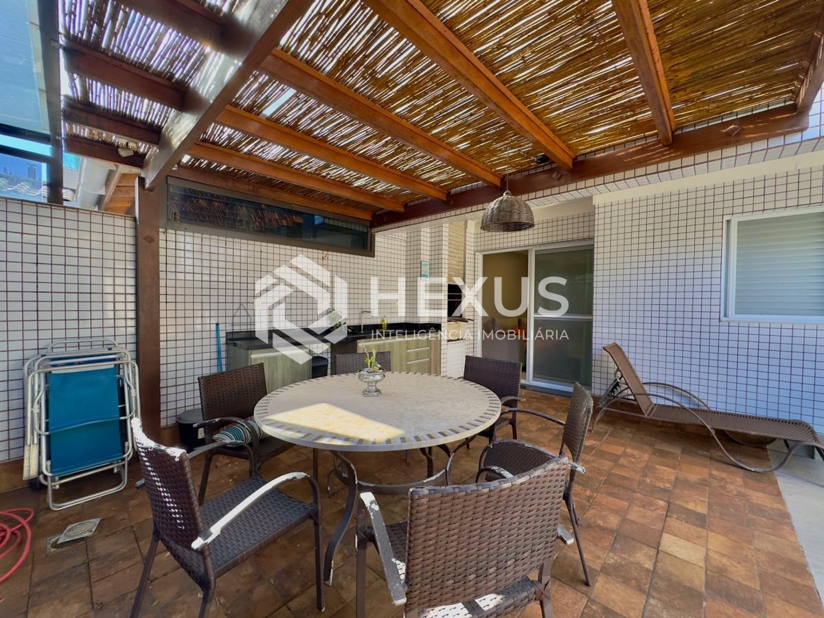 Foto 4 de Apartamento reformado com varanda gourmet e lazer na beira mar no Tombo, Guarujá