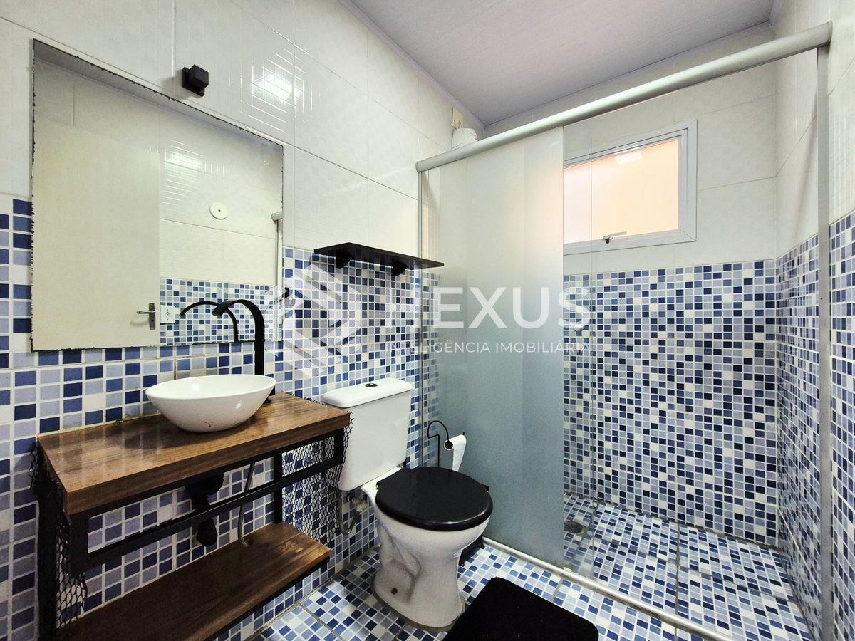 Foto 5 de Apartamento com varanda nas Pitangueiras, Guarujá