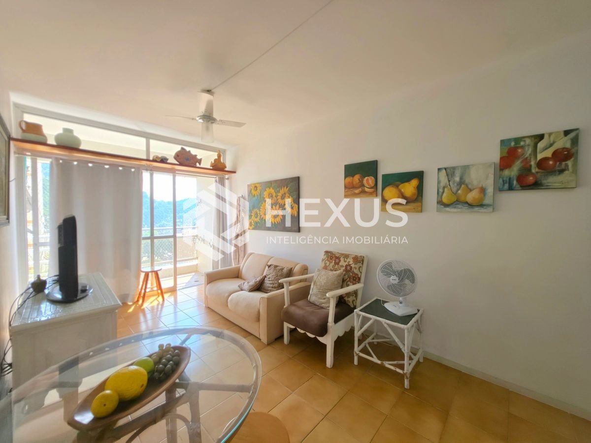 Foto 4 de Apartamento com varanda e lazer a 2 quadras da praia nas Pitangueiras, Guarujá