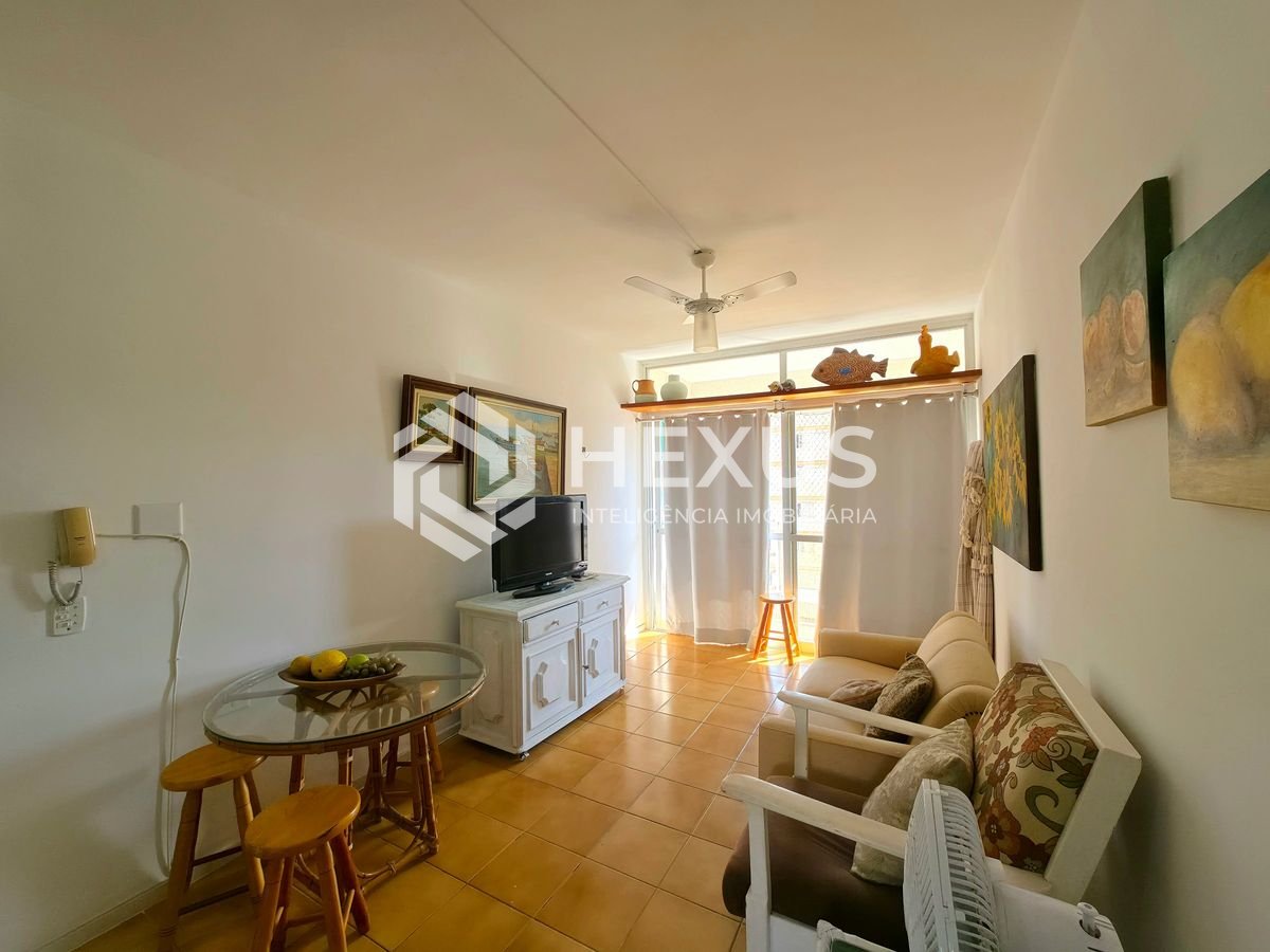 Foto 5 de Apartamento com varanda e lazer a 2 quadras da praia nas Pitangueiras, Guarujá
