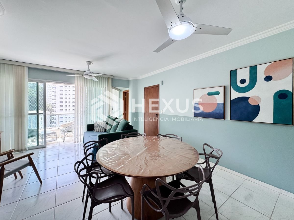 Foto 5 de Apartamento reformado com varanda a 160m da praia no Jardim Astúrias, Guarujá