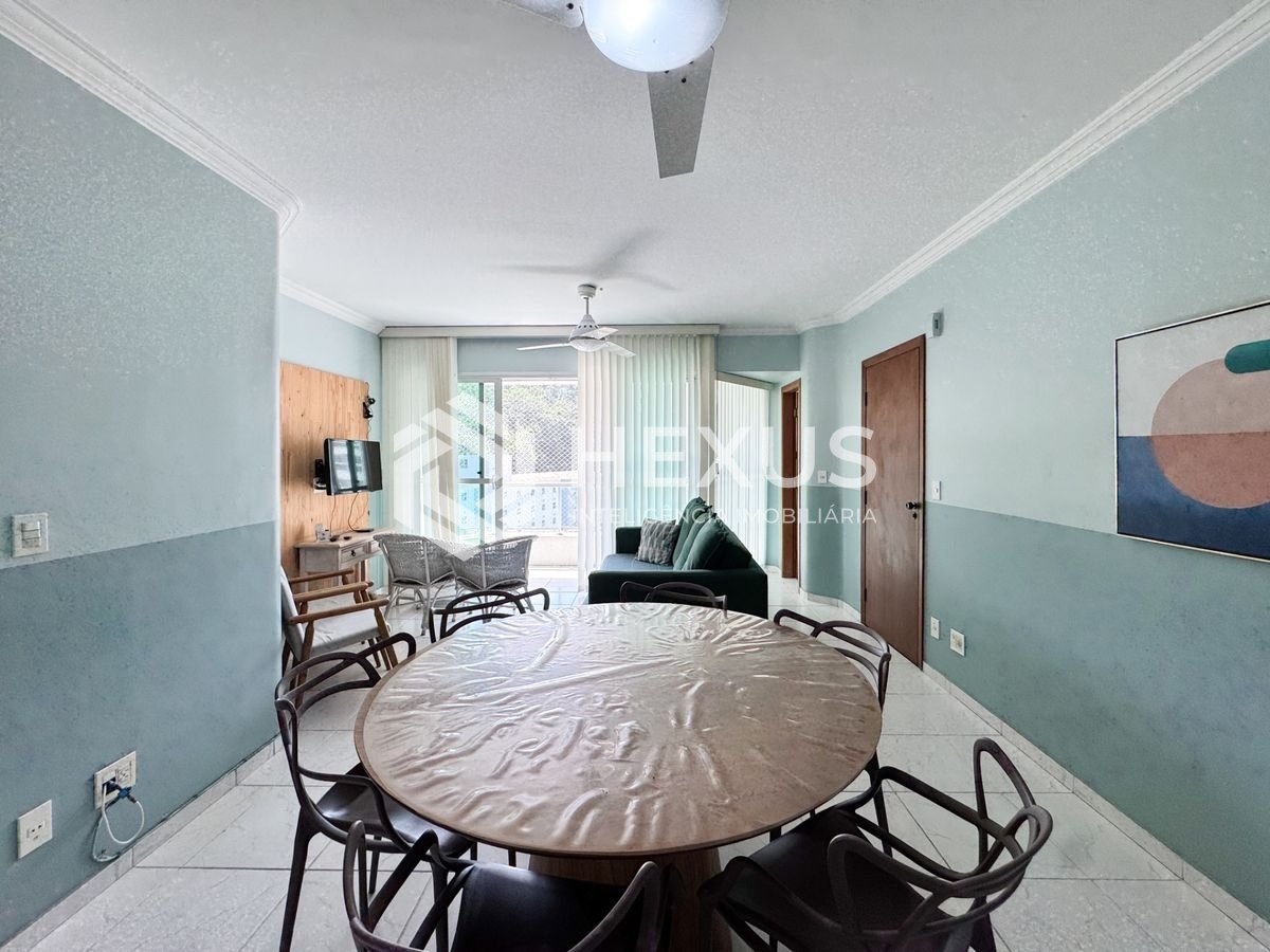 Foto 4 de Apartamento reformado com varanda a 160m da praia no Jardim Astúrias, Guarujá