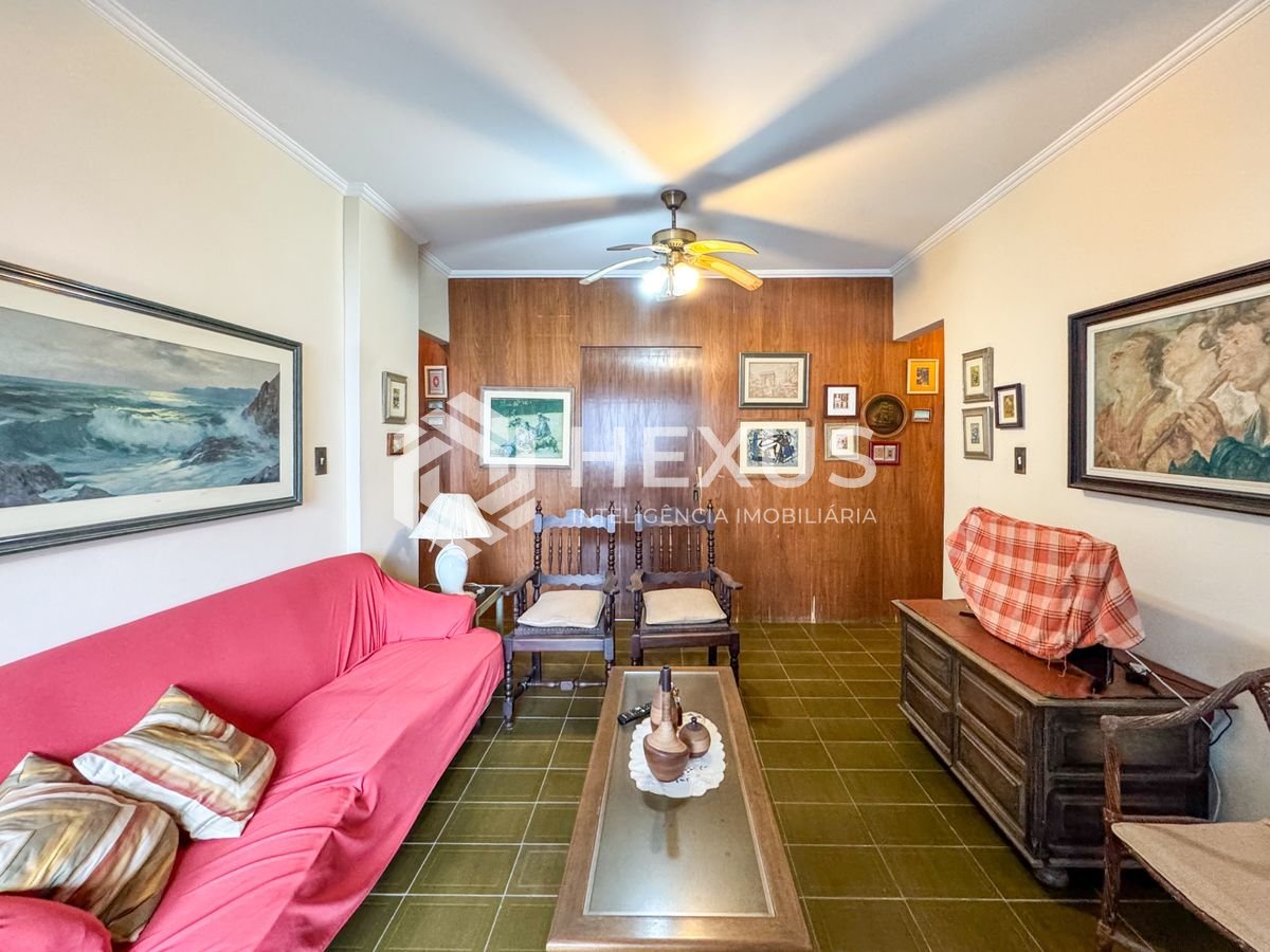 Foto 4 de Apartamento reformado com varanda vista mar nas Pitangueiras, Guarujá
