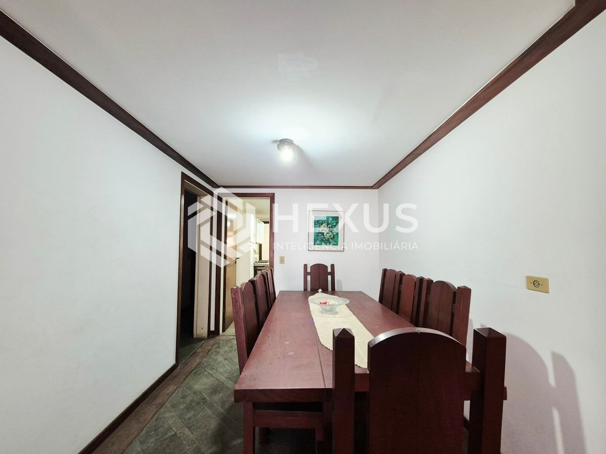 Foto 4 de Apartamento com varanda e lazer nas Pitangueiras, Guarujá
