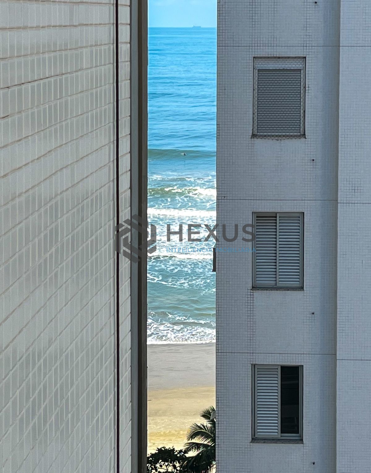 Foto 10 de Apartamento com varanda e lazer nas Pitangueiras, Guarujá