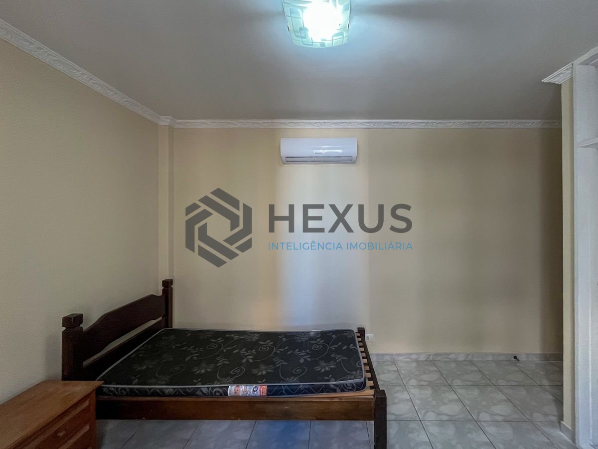 Foto 19 de Apartamento com varanda e lazer nas Pitangueiras, Guarujá