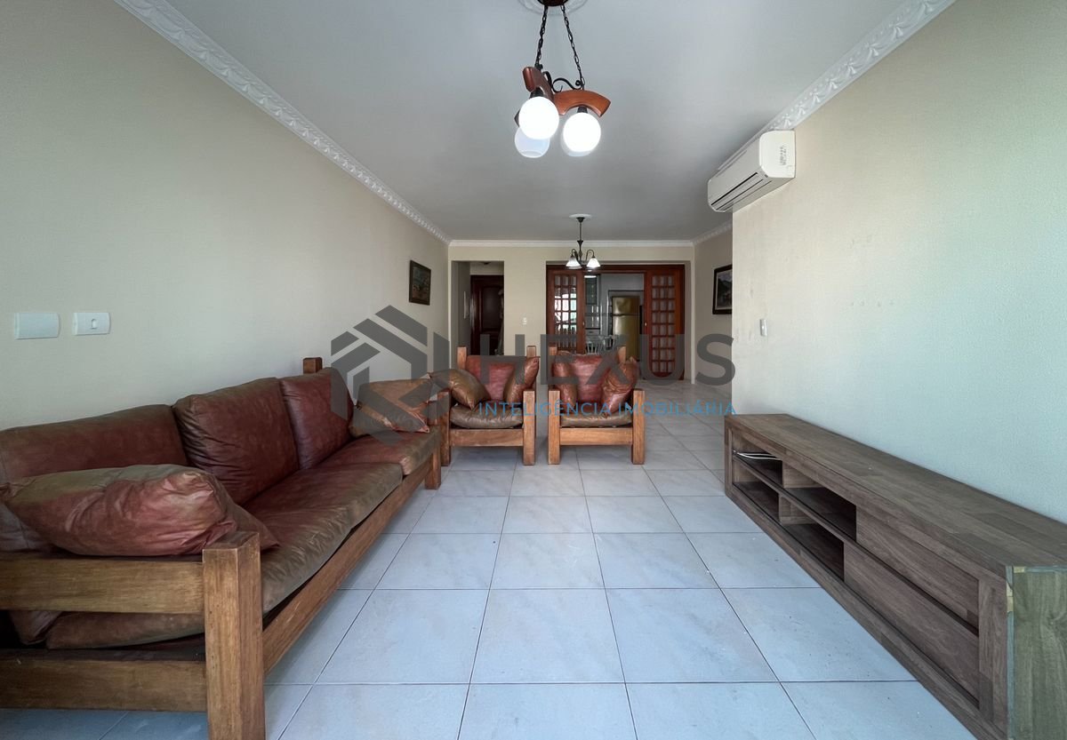 Foto 4 de Apartamento com varanda e lazer nas Pitangueiras, Guarujá