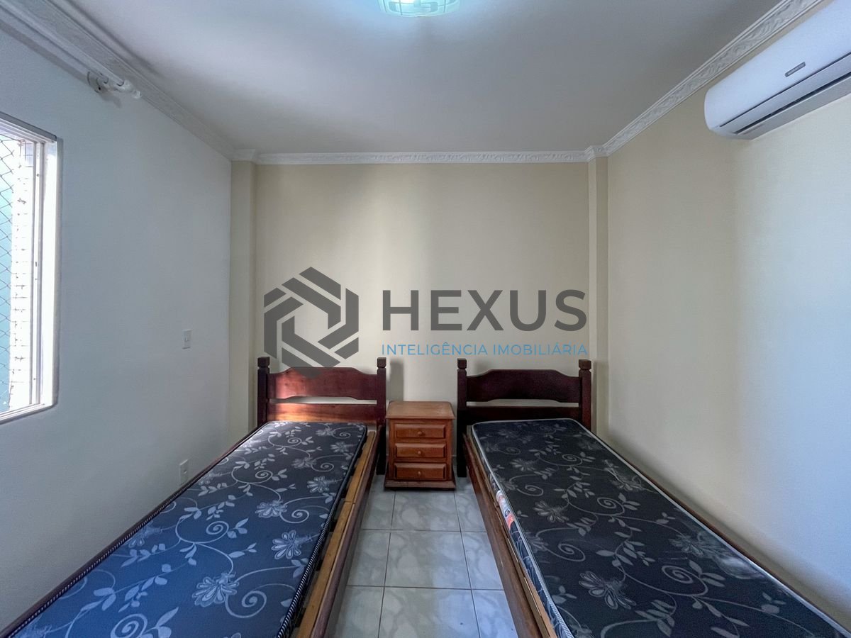 Foto 17 de Apartamento com varanda e lazer nas Pitangueiras, Guarujá