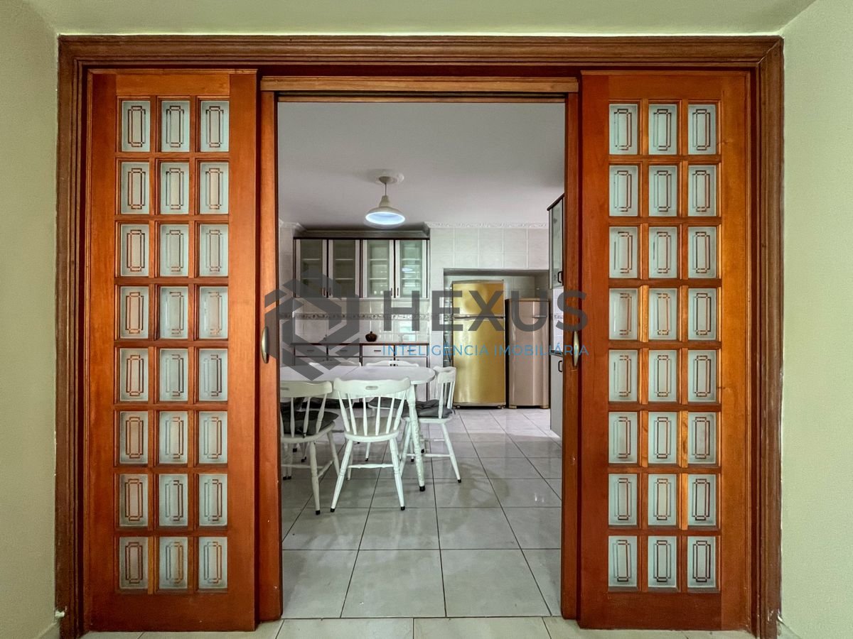 Foto 29 de Apartamento com varanda e lazer nas Pitangueiras, Guarujá