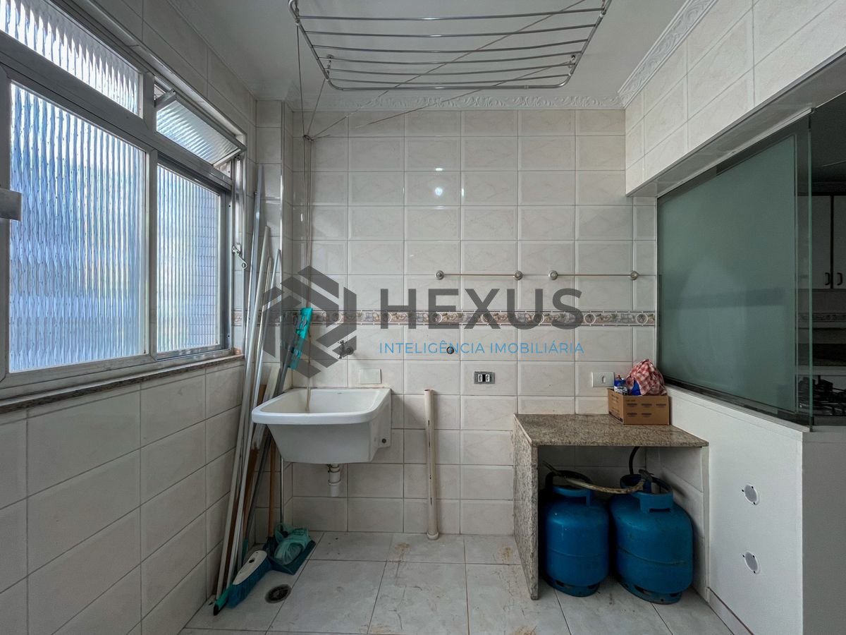 Foto 36 de Apartamento com varanda e lazer nas Pitangueiras, Guarujá
