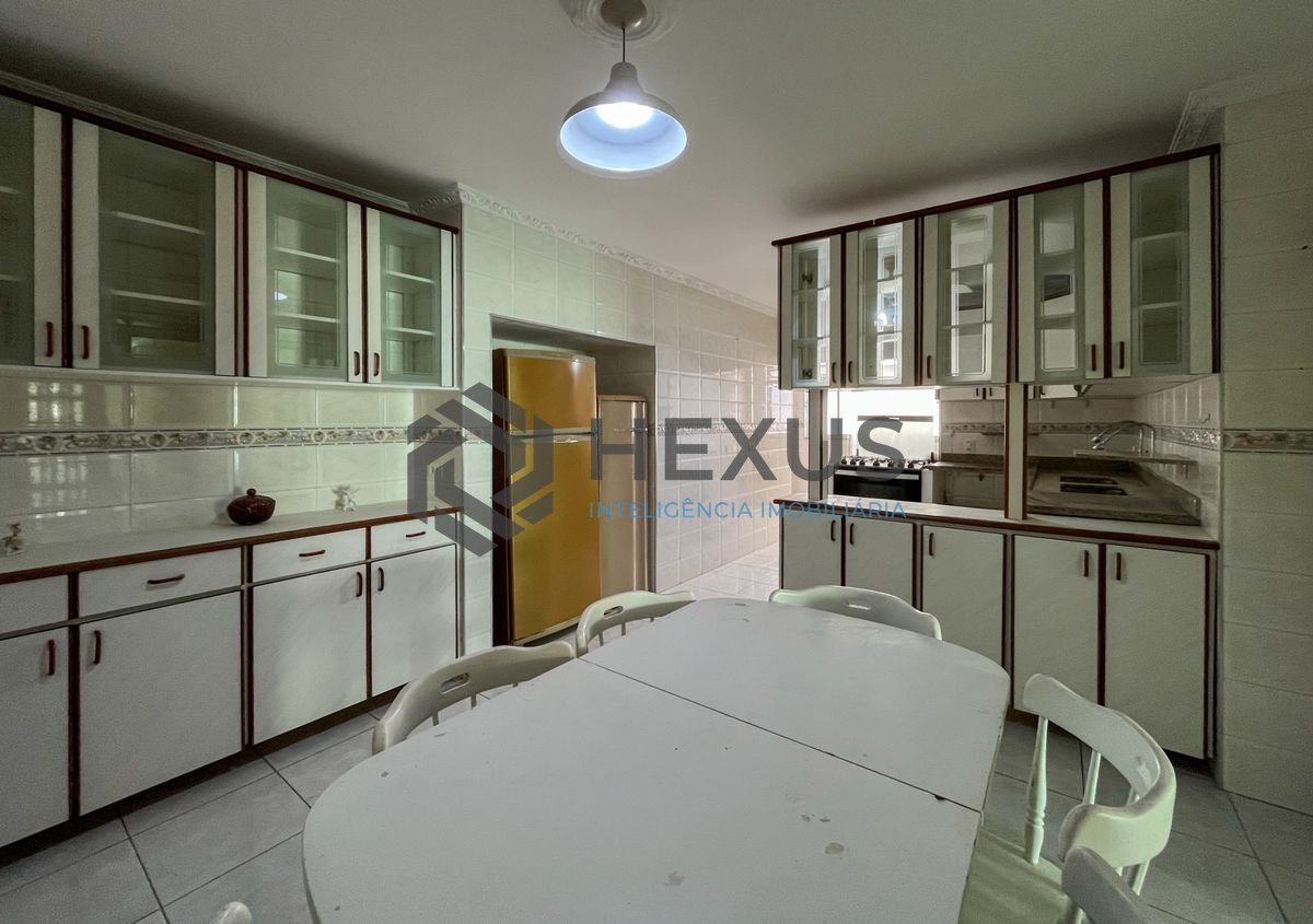 Foto 30 de Apartamento com varanda e lazer nas Pitangueiras, Guarujá