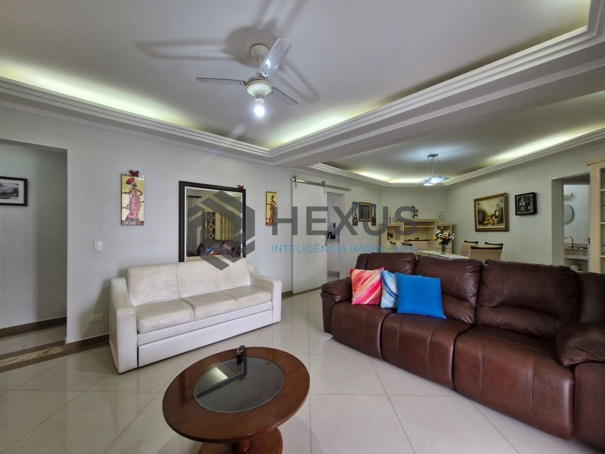 Foto 10 de Apartamento reformado com varanda vista mar a 150m da praia nas Pitangueiras, Guarujá