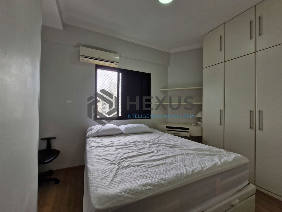 Foto 24 de Apartamento reformado com varanda vista mar a 150m da praia nas Pitangueiras, Guarujá