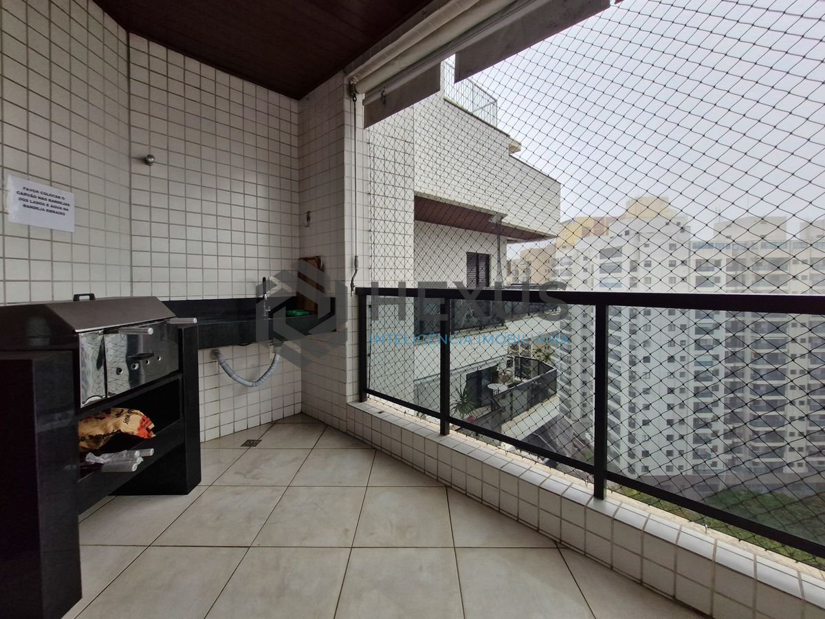 Foto 30 de Apartamento reformado com varanda vista mar a 150m da praia nas Pitangueiras, Guarujá