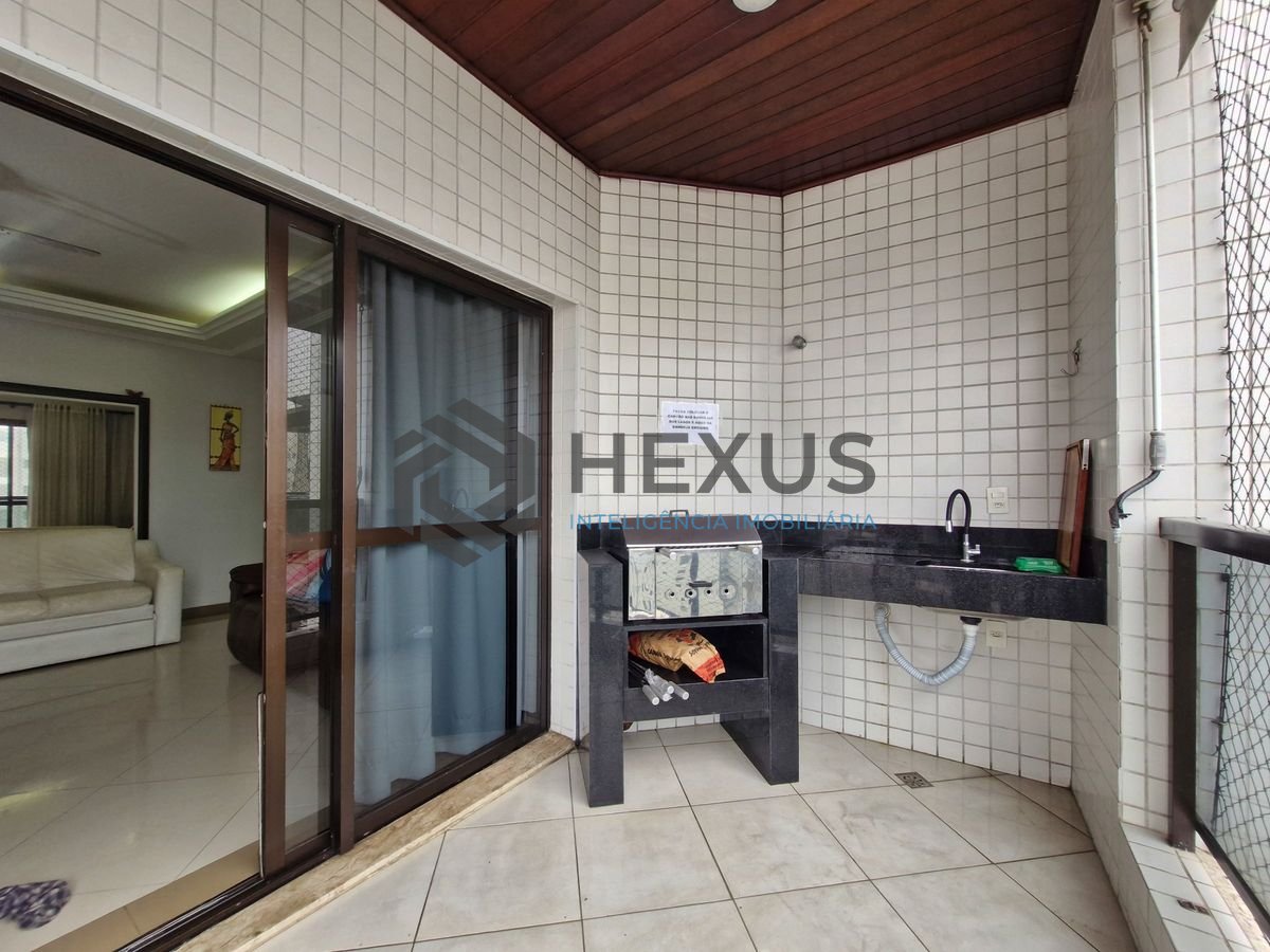 Foto 31 de Apartamento reformado com varanda vista mar a 150m da praia nas Pitangueiras, Guarujá