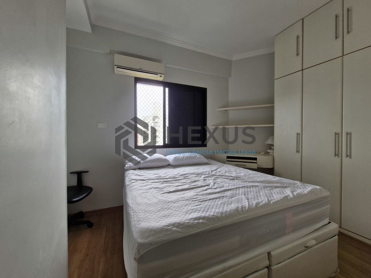 Foto 22 de Apartamento reformado com varanda vista mar a 150m da praia nas Pitangueiras, Guarujá