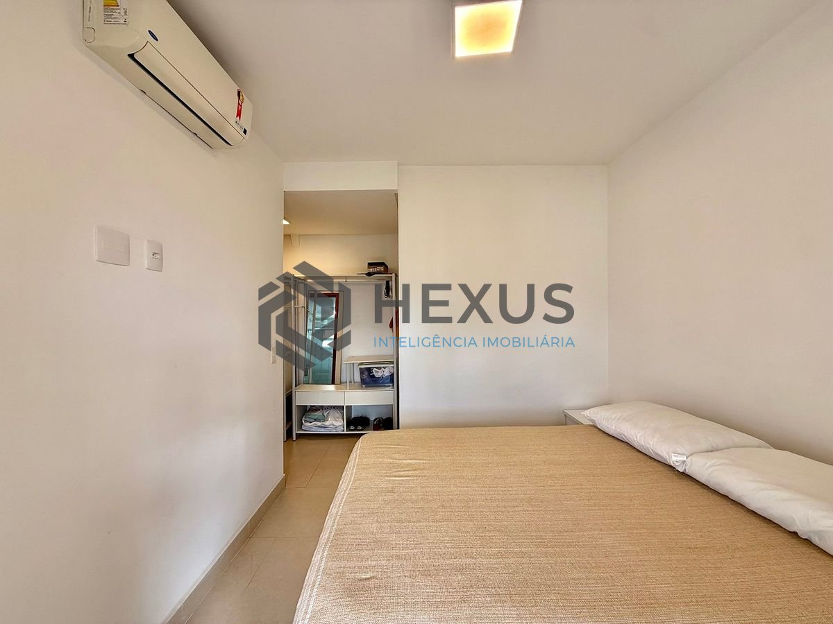 Foto 18 de Apartamento reformado com varanda e lazer a 400m da praia na região da Brunela na Enseada, Guarujá