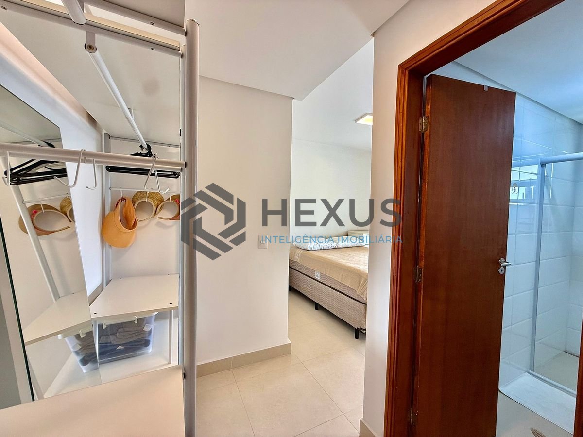 Foto 19 de Apartamento reformado com varanda e lazer a 400m da praia na região da Brunela na Enseada, Guarujá