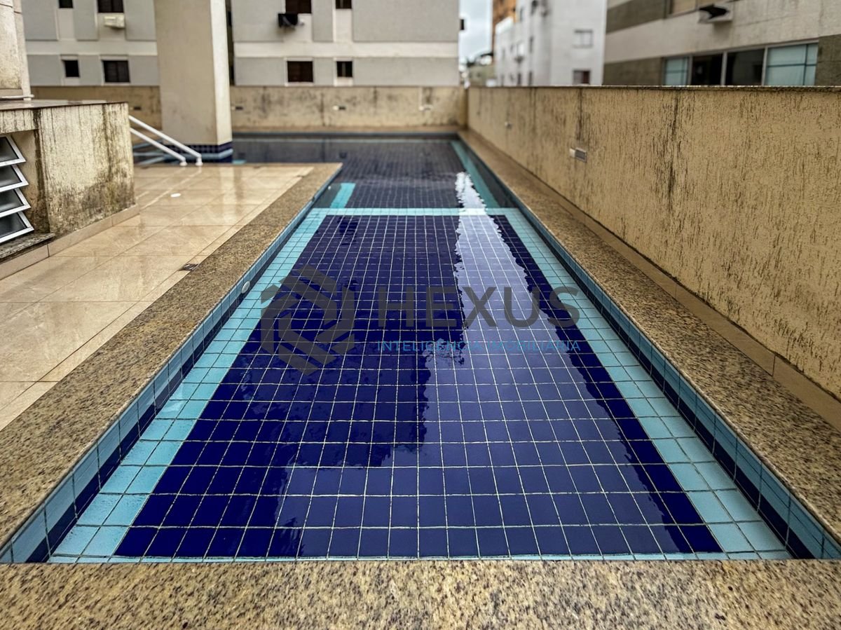 Foto 20 de Apartamento com varanda e lazer a 300m da praia na região da Brunella na Enseada, Guarujá