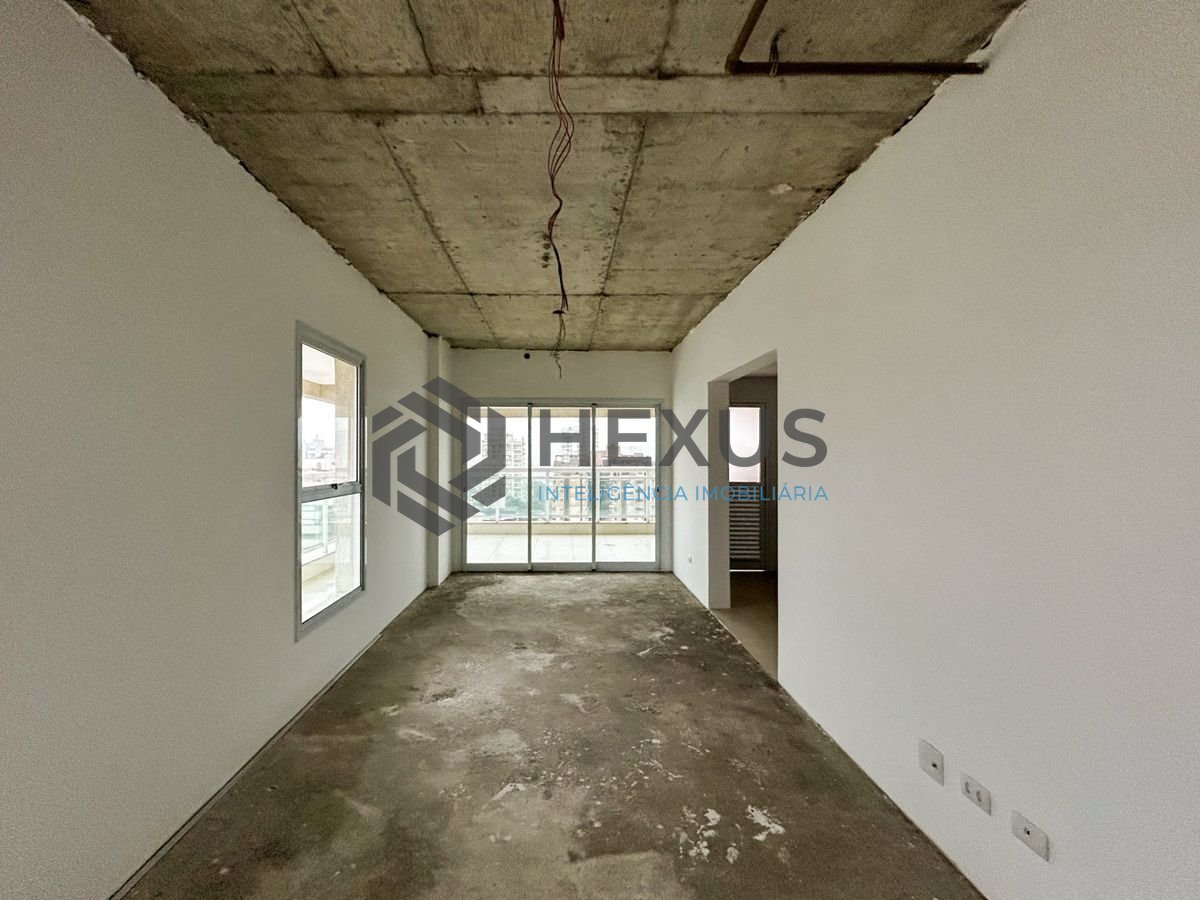 Foto 5 de Apartamento com varanda e lazer a 300m da praia na região da Brunella na Enseada, Guarujá