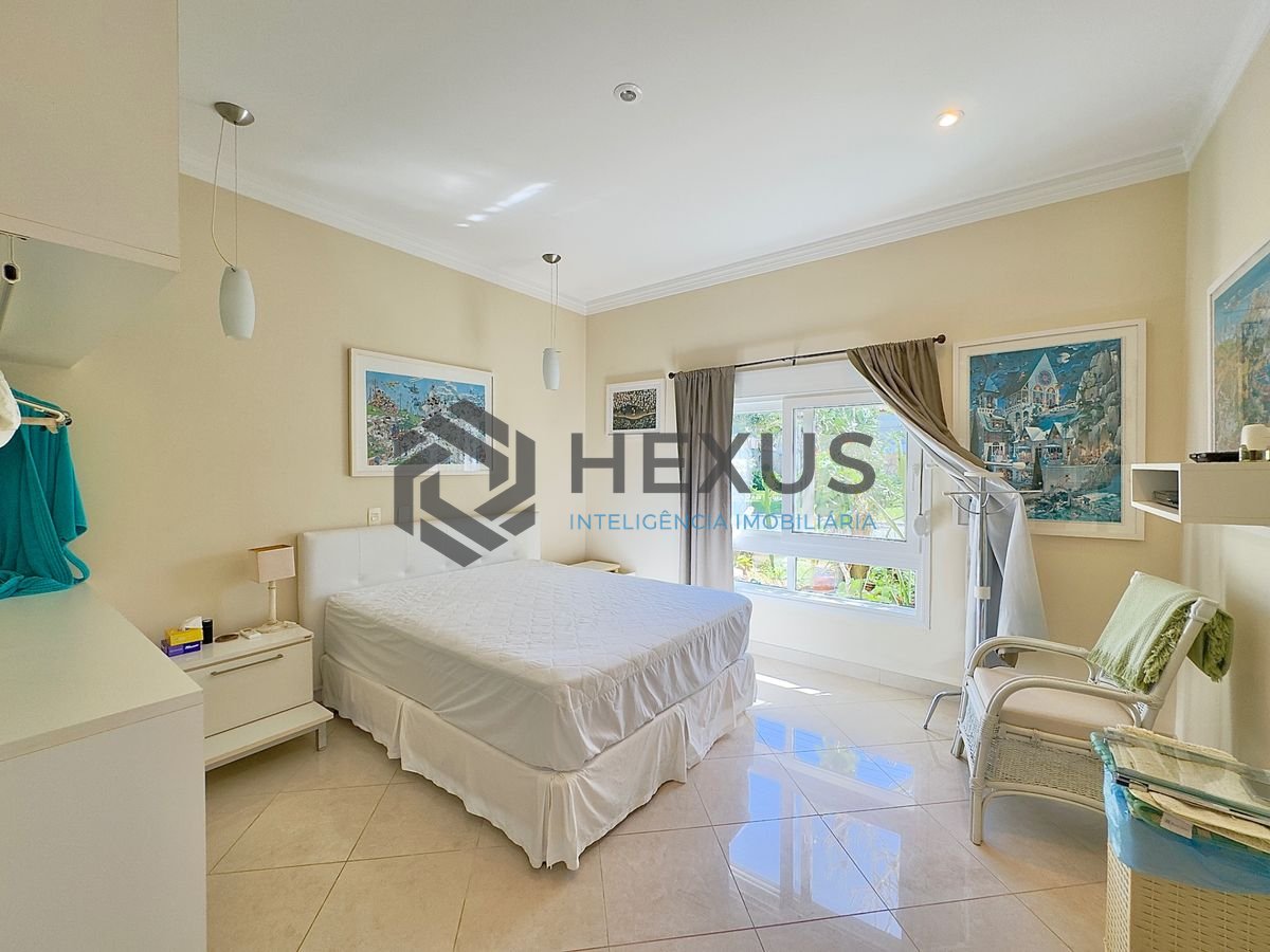 Foto 28 de Casa reformada com piscina e área gourmet no Jardim Acapulco, Guarujá