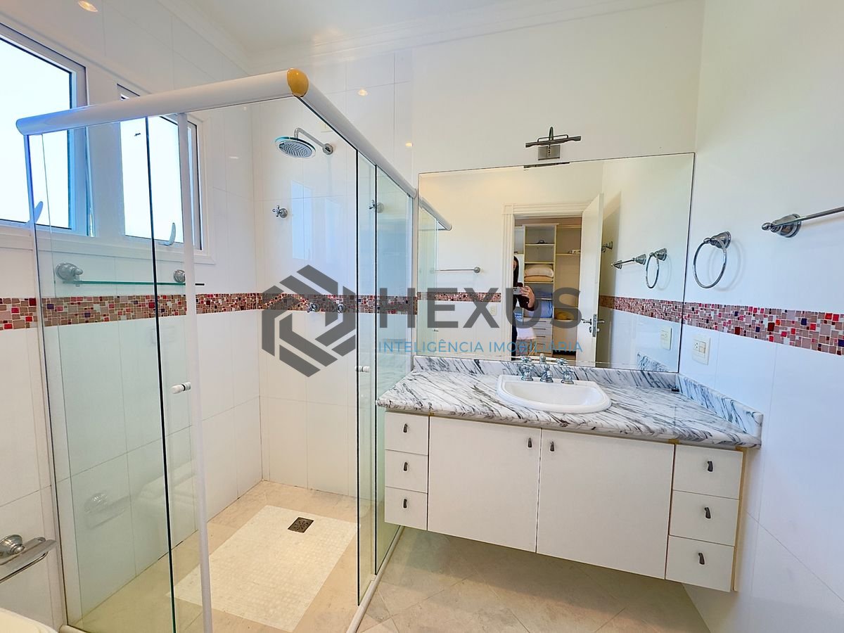 Foto 33 de Casa reformada com piscina e área gourmet no Jardim Acapulco, Guarujá