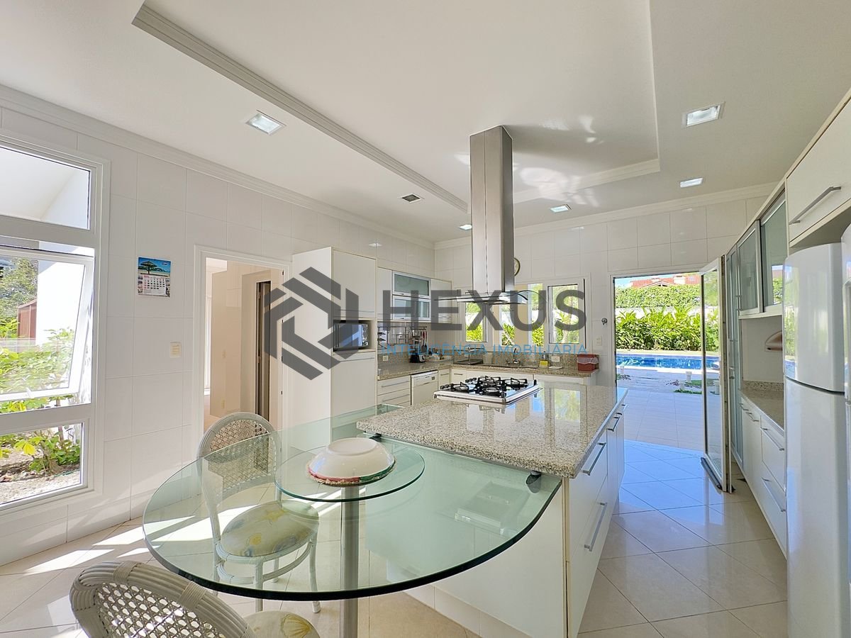 Foto 51 de Casa reformada com piscina e área gourmet no Jardim Acapulco, Guarujá