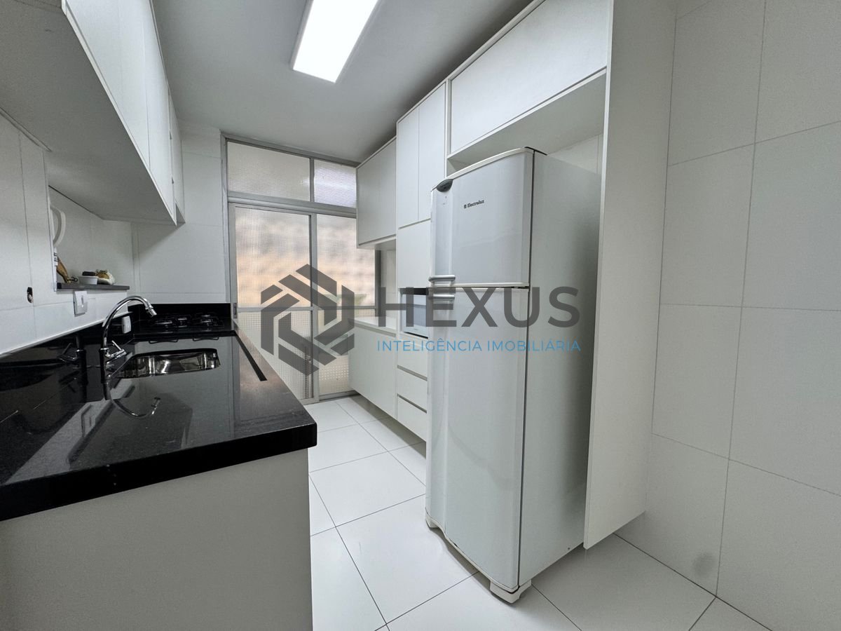 Foto 15 de Apartamento reformado a 200m da praia na região da Barra Funda  nas Pitangueiras, Guarujá