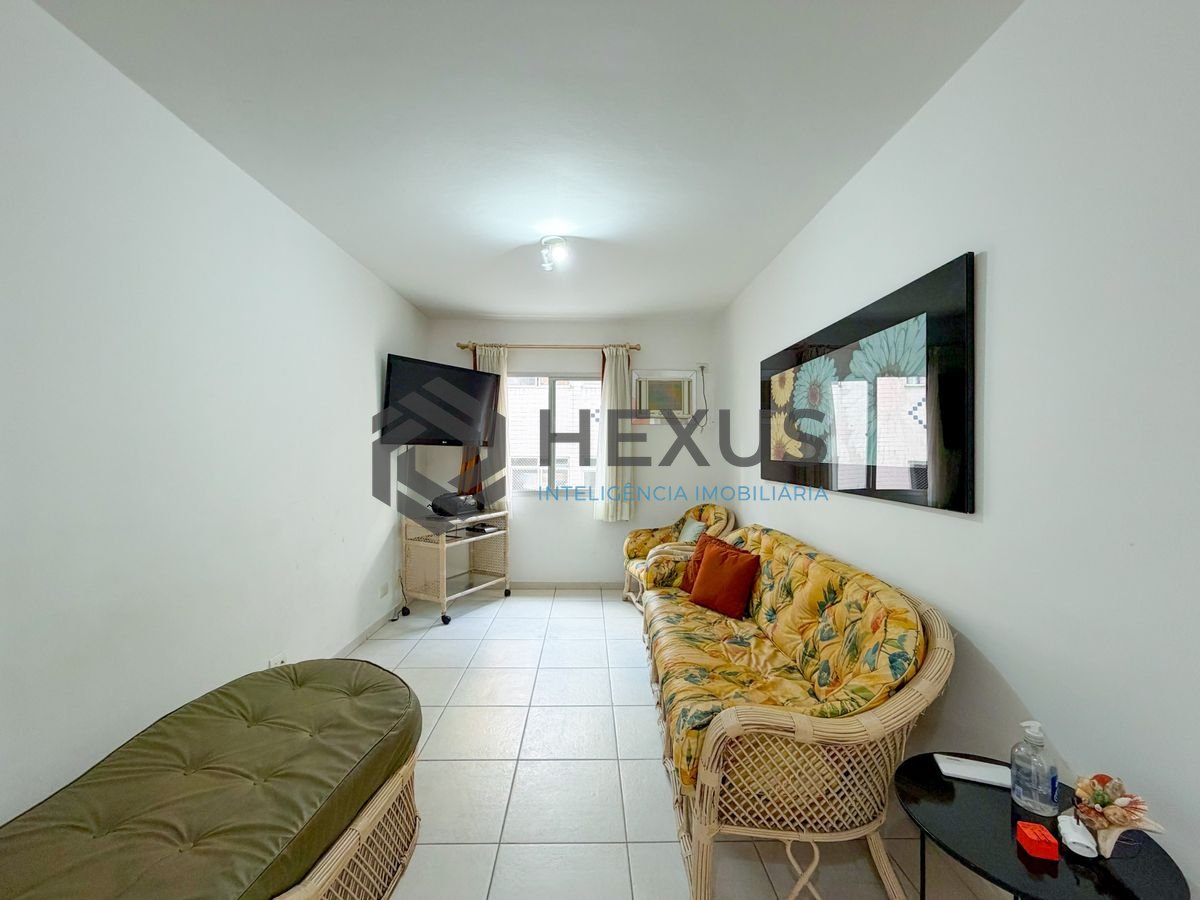 Foto 2 de Apartamento a 500m da praia na região do Jardim São Miguel na Enseada, Guarujá