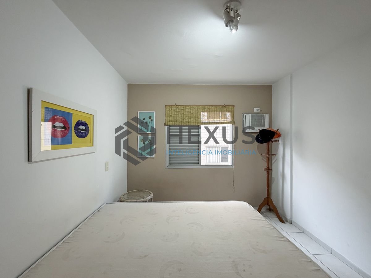 Foto 9 de Apartamento a 500m da praia na região do Jardim São Miguel na Enseada, Guarujá