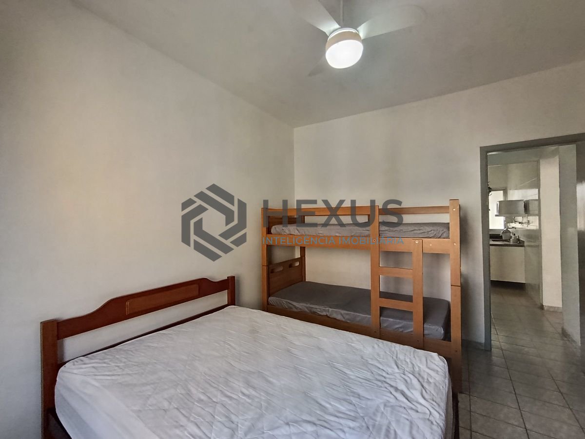 Foto 10 de Apartamento a 250m da praia na região da Brunella na Enseada, Guarujá